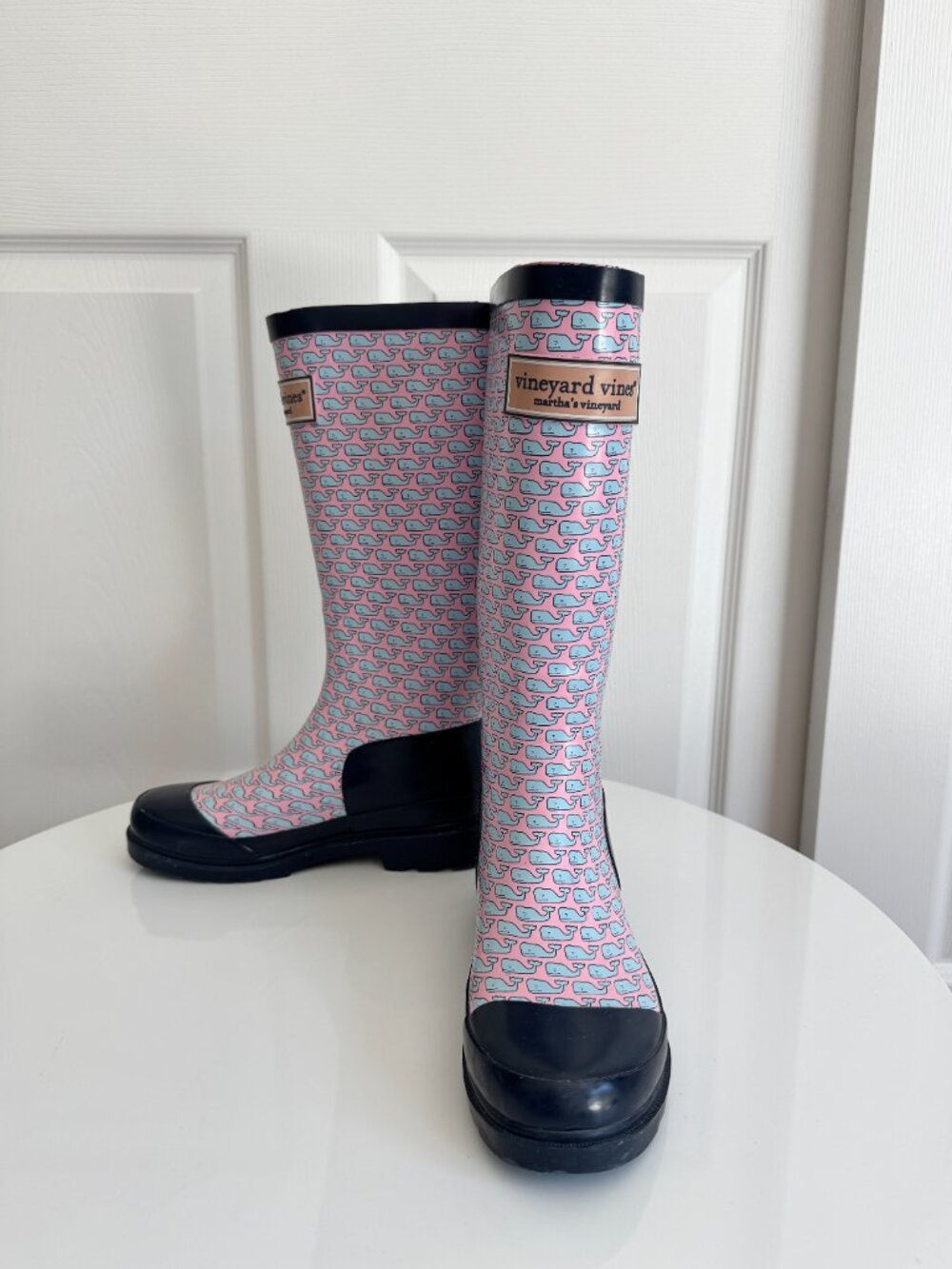 Vineyard Vines Whale Print Rain Boots - pink/navy (~US 5)
